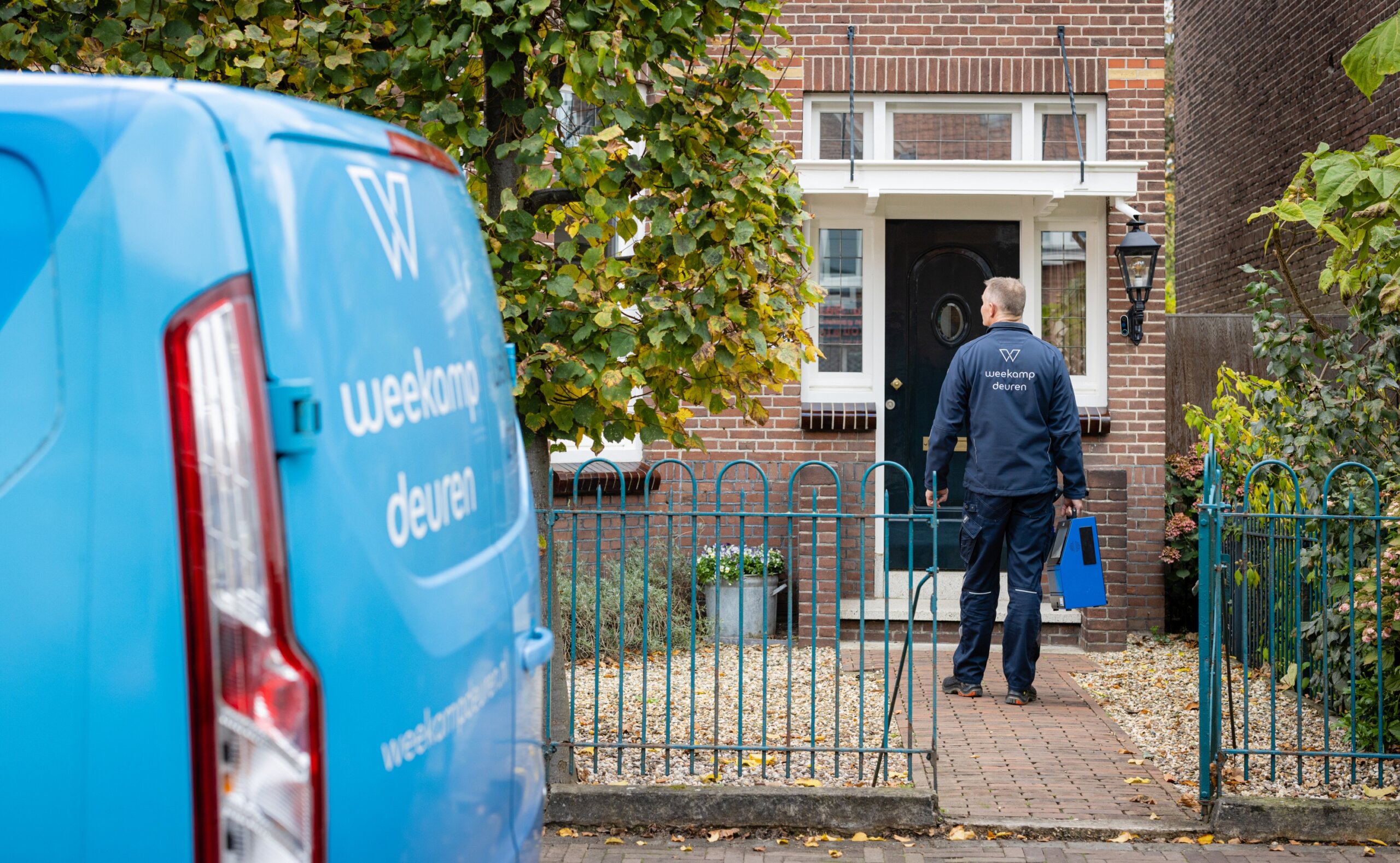 Waarom kiezen voor een houten voordeur van Voordeurenonline.nl?